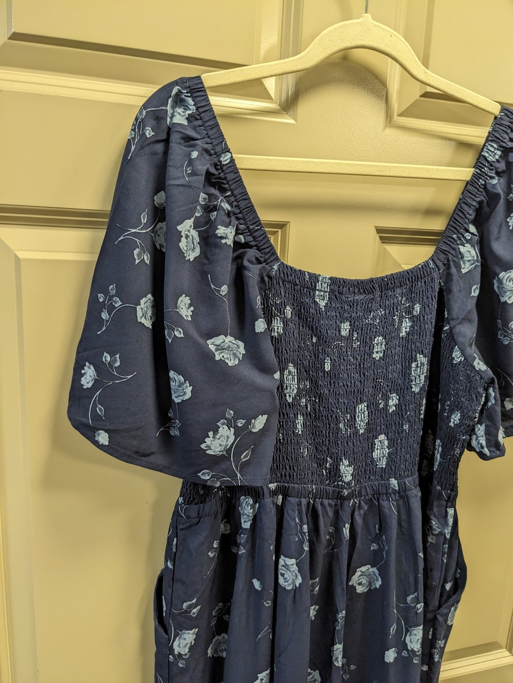 Torrid Floral Smocked Flutter Sleeve Wide-Leg Jumpsuit Size 1X (14-16) - Picture 11 of 16